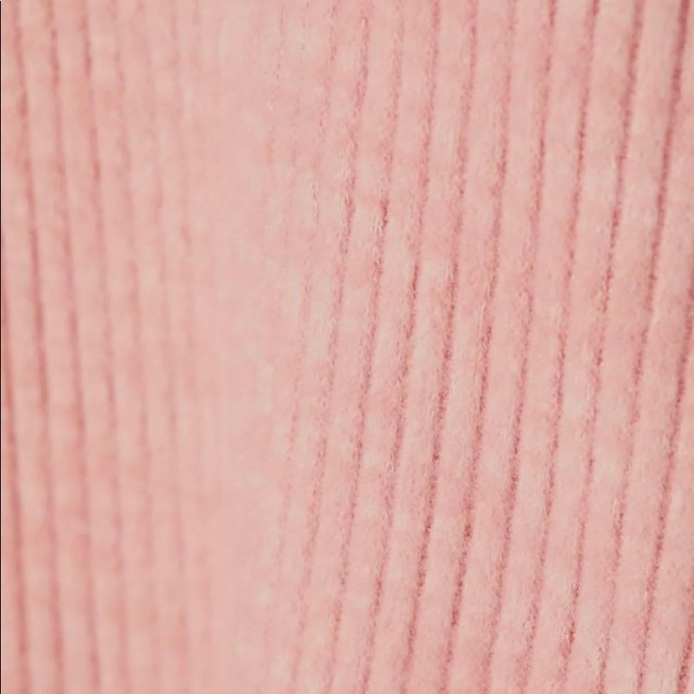 Pink sweater - Picture 3 of 3